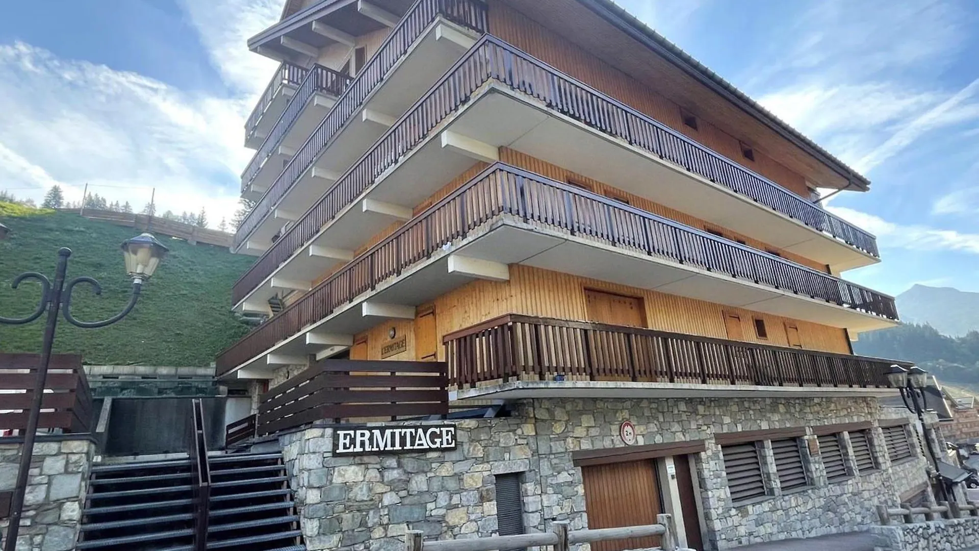 Appartement Au Coeur De Meribel, 4 Pers., Balcon Sud, Proche Pistes Et Commerces - Fr-1-411-693 Les Allues 0*,  Francja