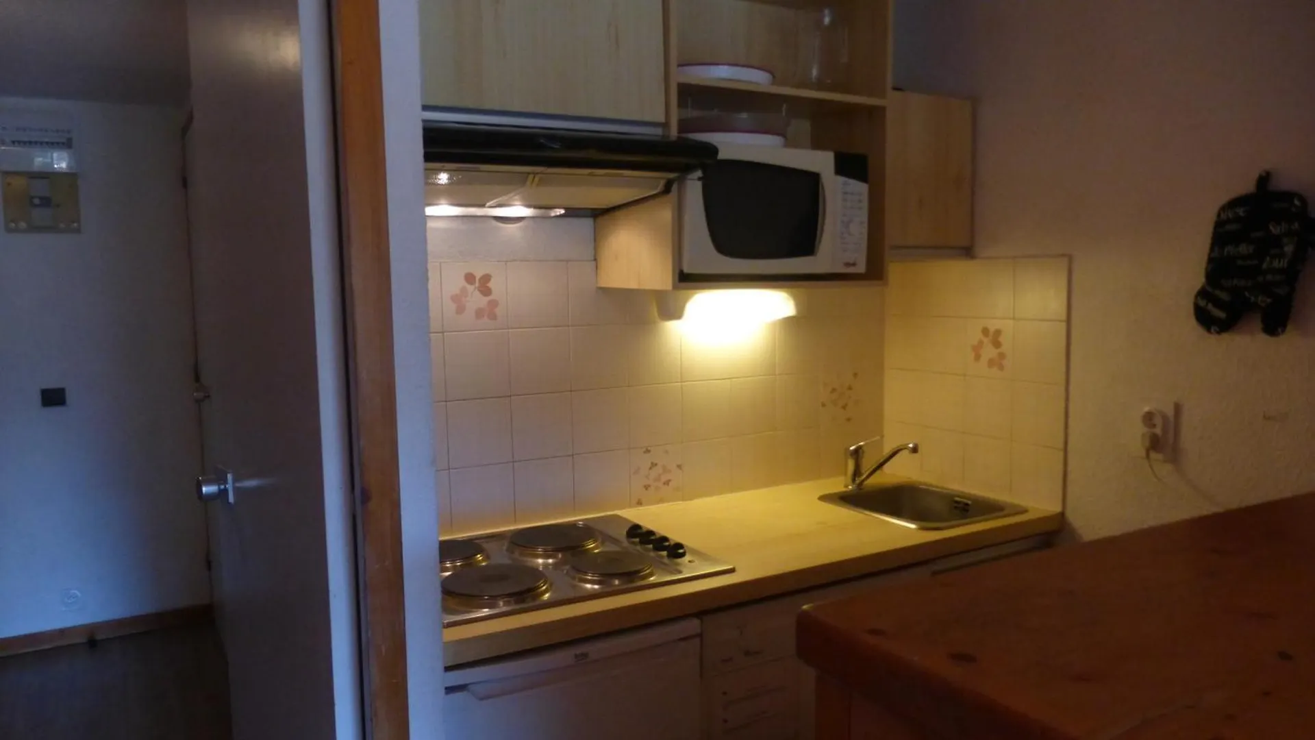 Appartement Au Coeur De Meribel, 4 Pers., Balcon Sud, Proche Pistes Et Commerces - Fr-1-411-693 Les Allues Apartament